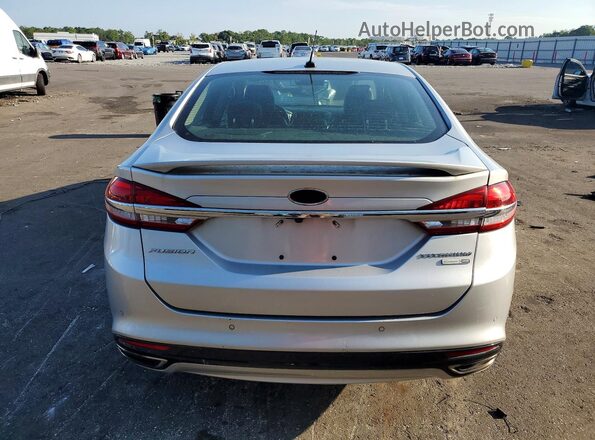 3FA6P0D94JR137254 2018 FORD FUSION Gray Вид салону спереду