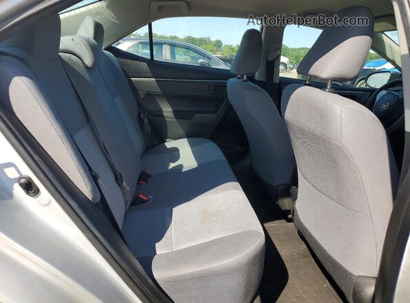 2T1BURHE3GC566834 2016 TOYOTA COROLLA Silver Rear interior view