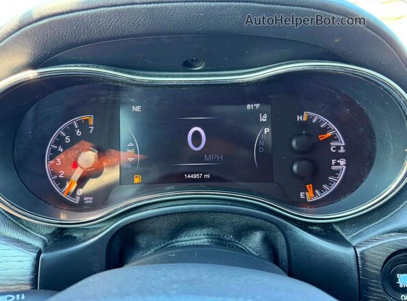 1C4RJFCG8JC454528 2018 JEEP GRAND Black Dashboard view