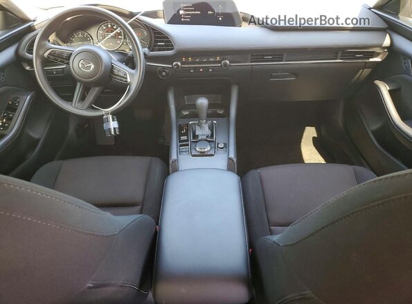 3MZBPAAM8RM431088 2024 MAZDA 3 White Vista del cuadro de instrumentos