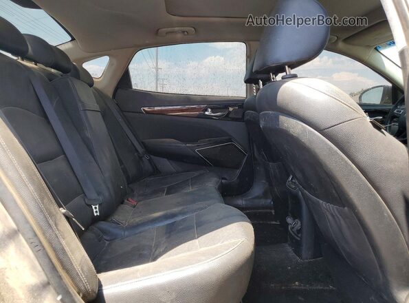 KNALC4J19H5091848 2017 KIA CADENZA Gray Rear interior view