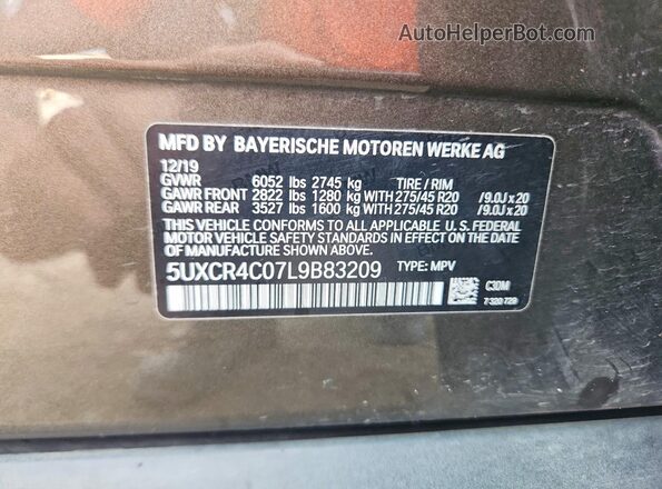 5UXCR4C07L9B83209 2020 BMW X5 Green 360 interior view