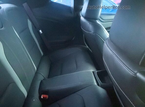 1G1FH1R79K0104507 2019 CHEVROLET CAMARO Silver Rear interior view