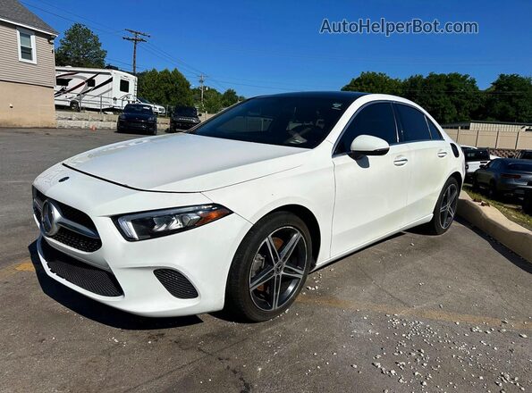 WDD3G4EB2KW034599 2019 MERCEDES-BENZ A White Задня ліва чверть