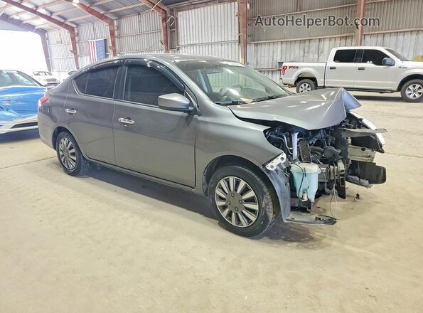 3N1CN7AP6JL879627 2018 NISSAN VERSA Gray Vista frontal