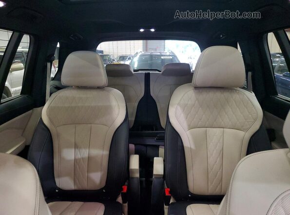 5UXCX4C58KLB39979 2019 BMW X7 Charcoal Vista interior trasera