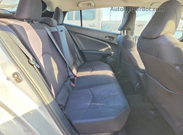 JTDKBRFU5J3591783 2018 TOYOTA PRIUS Silver Rear interior view