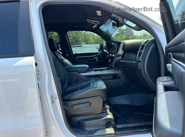 1C6SRFFTXNN330913 2022 RAM 1500 White ხელსაწყოთა პანელის ხედი