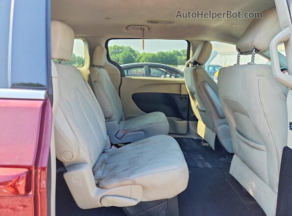 2C4RC1DG8HR521805 2017 CHRYSLER PACIFICA Red Widok komory silnika
