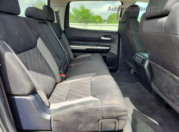 5TFEM5F11HX112753 2017 TOYOTA TUNDRA Blue Սալոնի հետևի տեսք