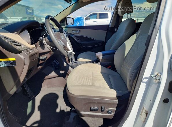 5NMZUDLB4HH032946 2017 HYUNDAI SANTA FE White Vista del salpicadero