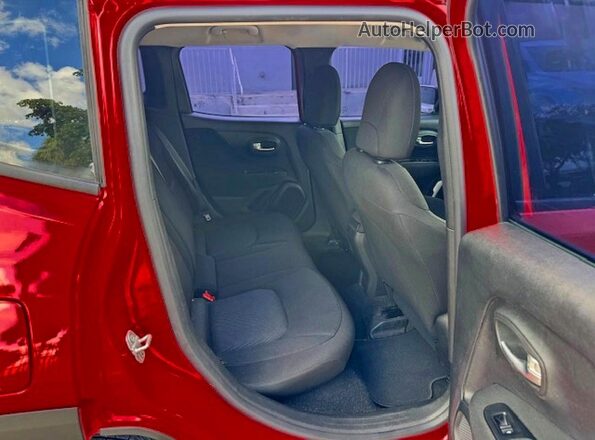 ZACNJAAB2LPL15502 2020 JEEP RENEGADE Красный Вид подкапотного пространства