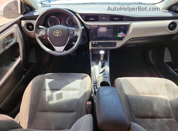 2T1BURHE2HC922207 2017 TOYOTA COROLLA White ხელსაწყოთა პანელის ხედი