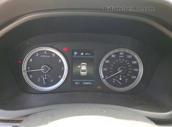 5NPE34AF3JH720548 2018 HYUNDAI SONATA White Вид задніх сидінь