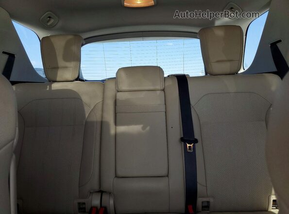 4JGDA5JBXHA954199 2017 MERCEDES-BENZ GLE White Widok wnętrza z tyłu