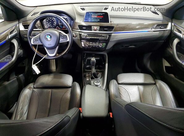 WBXYJ5C31JEF75480 2018 BMW X2 White Vista del cuadro de instrumentos