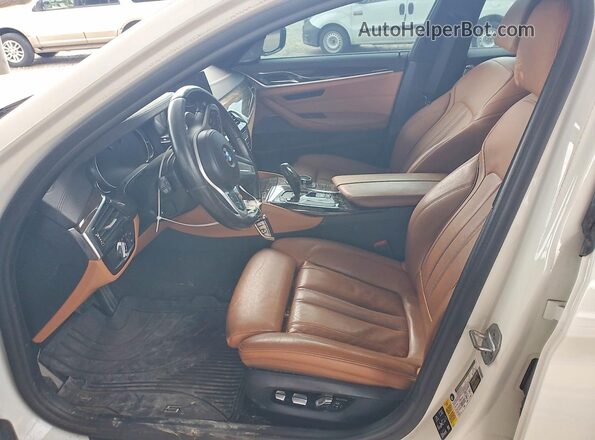 WBAJB9C50JB287157 2018 BMW M5 White Вид панелі приладів
