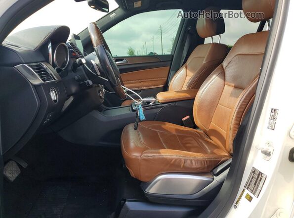 4JGDF7DE5HA989526 2017 MERCEDES-BENZ GLS-CLASS Белый Вид панели приборов