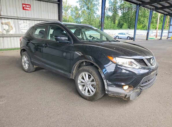 JN1BJ1CP2HW025918 2017 NISSAN ROGUE Black Widok z przodu
