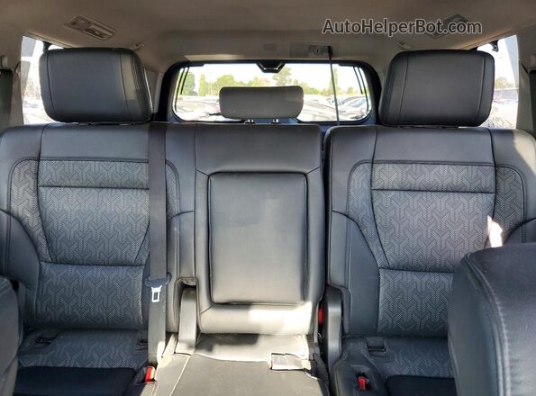7SVAAABA5RX039531 2024 TOYOTA SEQUOIA Blue უკანა სალონის ხედი