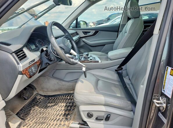 WA1AHAF71KD017063 2019 AUDI Q7 Gray Առջևի վահանակի տեսք