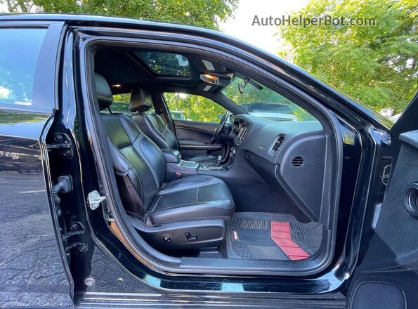 2C3CDXBG8LH213366 2020 DODGE CHARGER Black Rear view