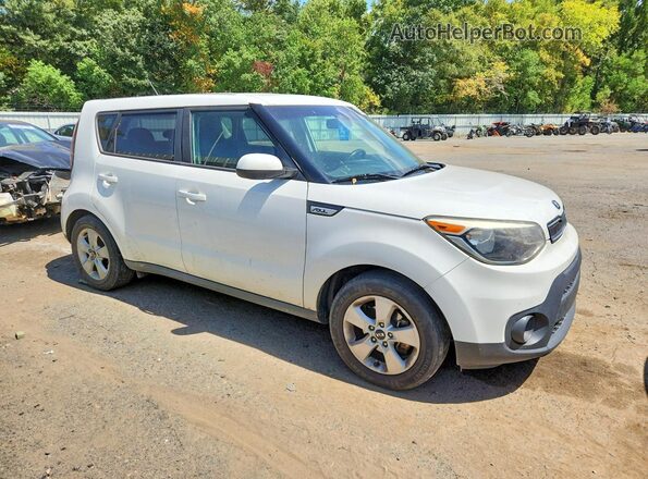 KNDJN2A27K7914306 2019 KIA SOUL White Front view