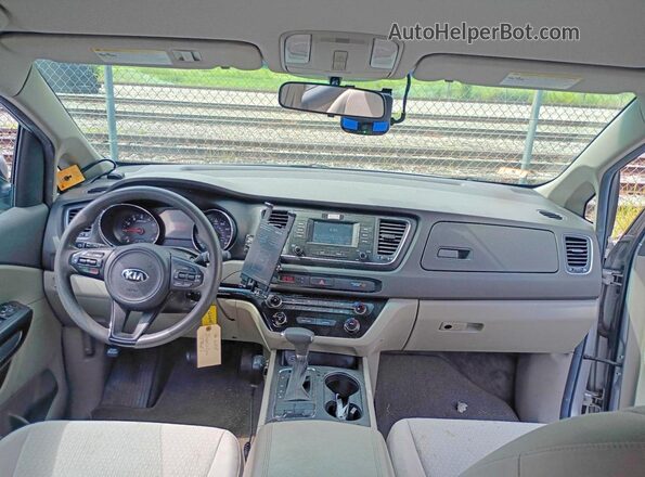 KNDMA5C19H6291686 2017 KIA SEDONA Gray Вид задніх сидінь