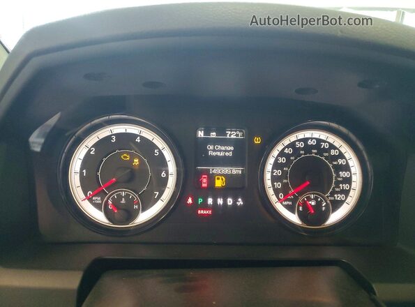 3C6MR5AJ9JG242172 2018 RAM 2500 White უკანა სავარძლების ხედი