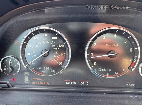 WBA5M4C57GD186581 2016 BMW 5 SERIES Black Հետևի նստատեղերի տեսք