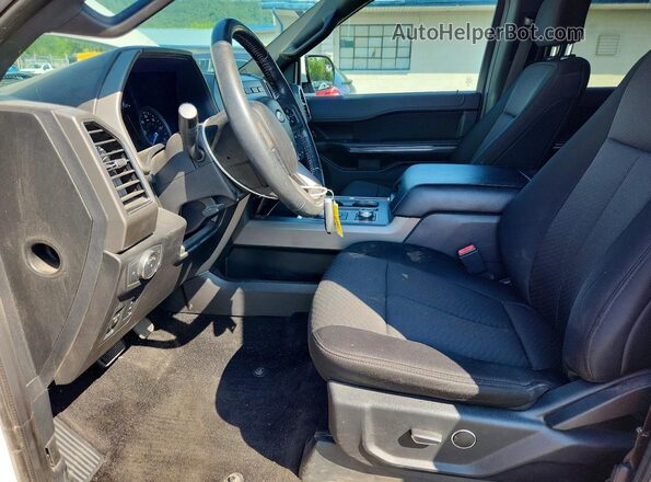 1FMJU1JT8JEA27566 2018 FORD EXPEDITION Белый Вид панели приборов