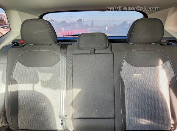 3VVCX7B2XPM362491 2023 VOLKSWAGEN TAOS Silver უკანა სალონის ხედი