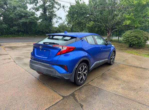 NMTKHMBX8JR023848 2018 TOYOTA C-HR Blue Widok z przodu