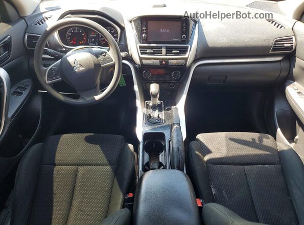 JA4AS3AA6JZ066213 2018 MITSUBISHI ECLIPSE Silver Instrument cluster view