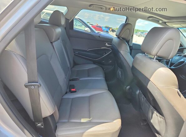 KM8SRDHF3HU182954 2017 HYUNDAI SANTA Silver Vista del compartimento del motor