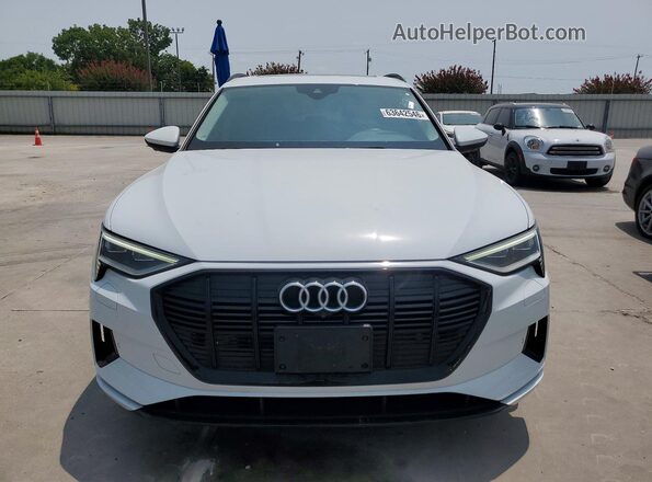 WA1AAAGEXNB007777 2022 AUDI E-TRON White Rear view