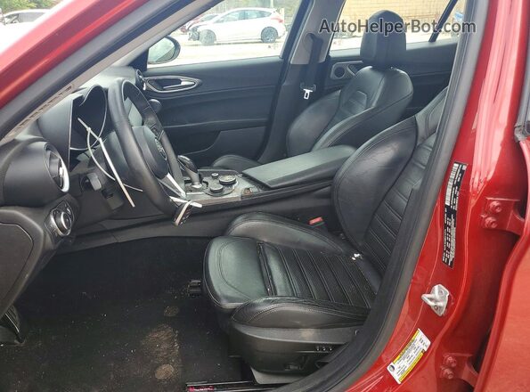 ZARFAECN1H7561781 2017 ALFA ROMEO GIULIA Red Dashboard view