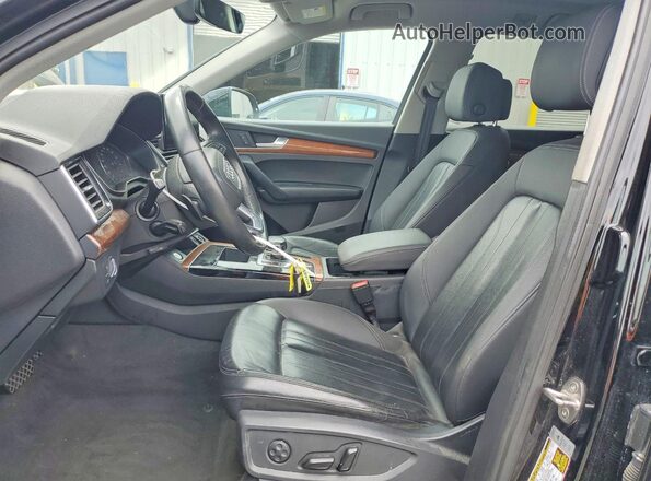 WA1AAAFY9M2009241 2021 AUDI Q5 Black Vista del salpicadero