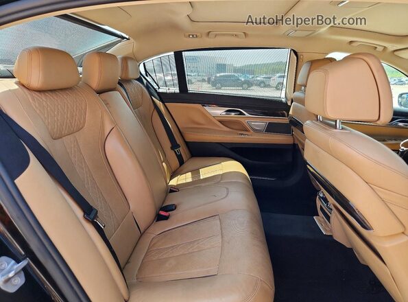 WBA7E2C50GG503948 2016 BMW 7 SERIES Black Widok wnętrza z tyłu