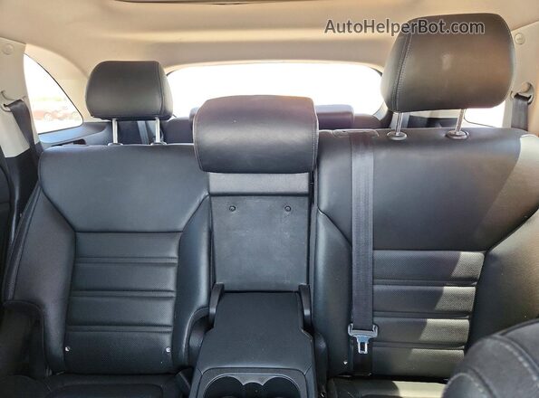 5XYPK4A58GG049476 2016 KIA SORENTO White Սալոնի հետևի տեսք