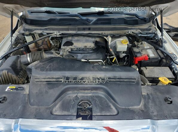 3C6UR5HJ7NG117022 2022 RAM 2500 Белый Вид подкапотного пространства