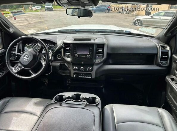 3C7WRSCL1PG511503 2023 RAM 3500 White Вид задніх сидінь