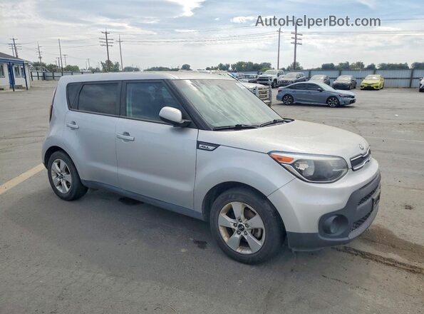 KNDJN2A2XJ7582425 2018 KIA SOUL Silver Vista frontal