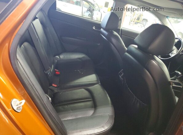 5XXGU4L39GG040280 2016 KIA OPTIMA Оранжевый Вид задней части салона