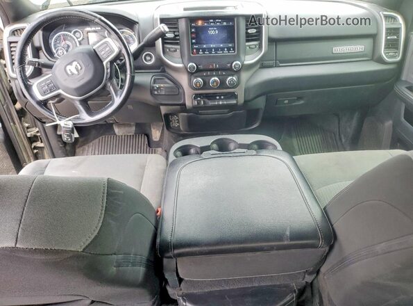 3C6UR5JL8MG511669 2021 RAM 2500 Зеленый Вид щитка приборов