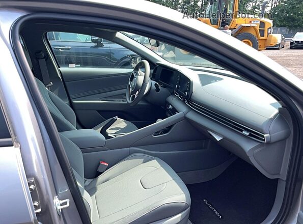 KMHLM4DG0SU094579 2025 HYUNDAI ELANTRA Серебряный Вид сзади