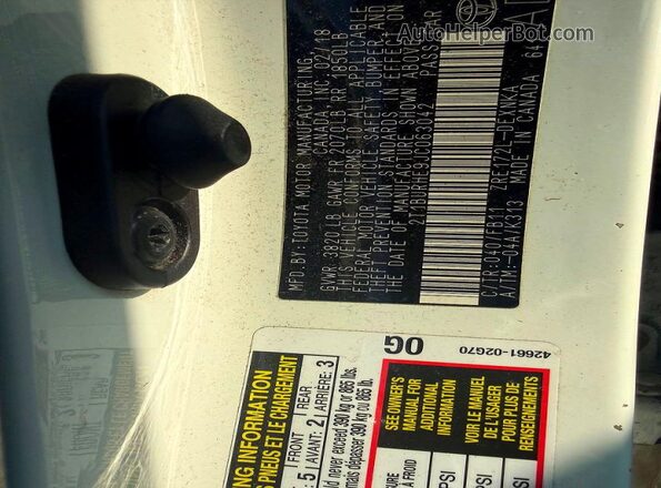 2T1BURHE9JC063042 2018 TOYOTA COROLLA Белый Вид задней части салона