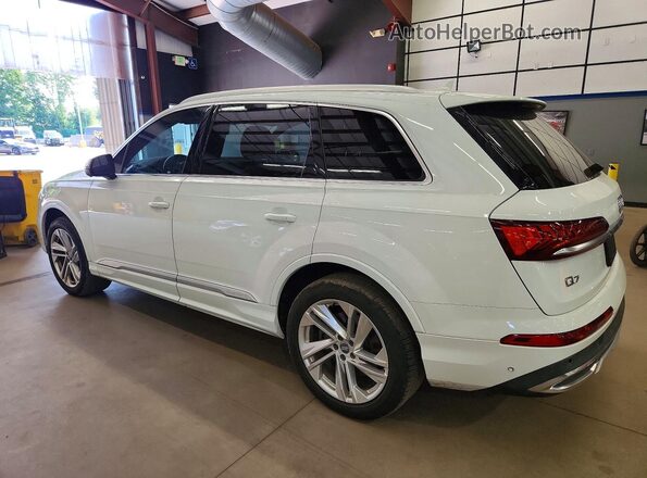 WA1LXAF76LD002569 2020 AUDI Q7 White Задня права чверть