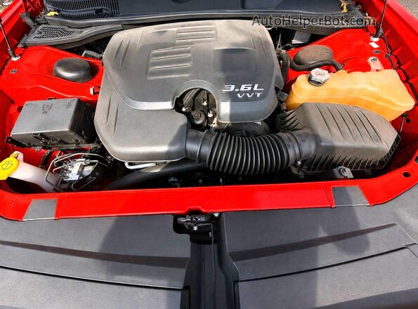 2C3CDZJG0NH175180 2022 DODGE CHALLENGER Orange Vista del salpicadero