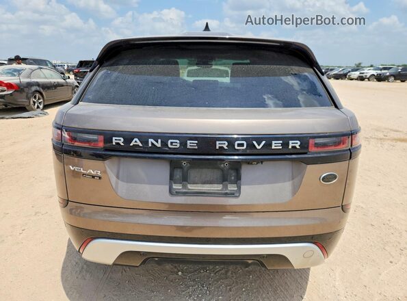 SALYC2RV8JA702723 2018 LAND ROVER RANGE Brown Вид салону спереду